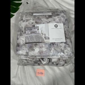 NEW Hotel Collection Impressions‎ Floral KING Duvet